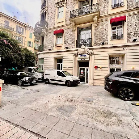 Daire Malaussena - Reception 24&7 - Center Liberation